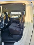 Toyota Hilux SR5 WIDE BODY / 2.4L DIESEL V4 A/T / PUSH START / REAR CAMERA / REAR CHROME BUMPER (CODE # HLD5I)