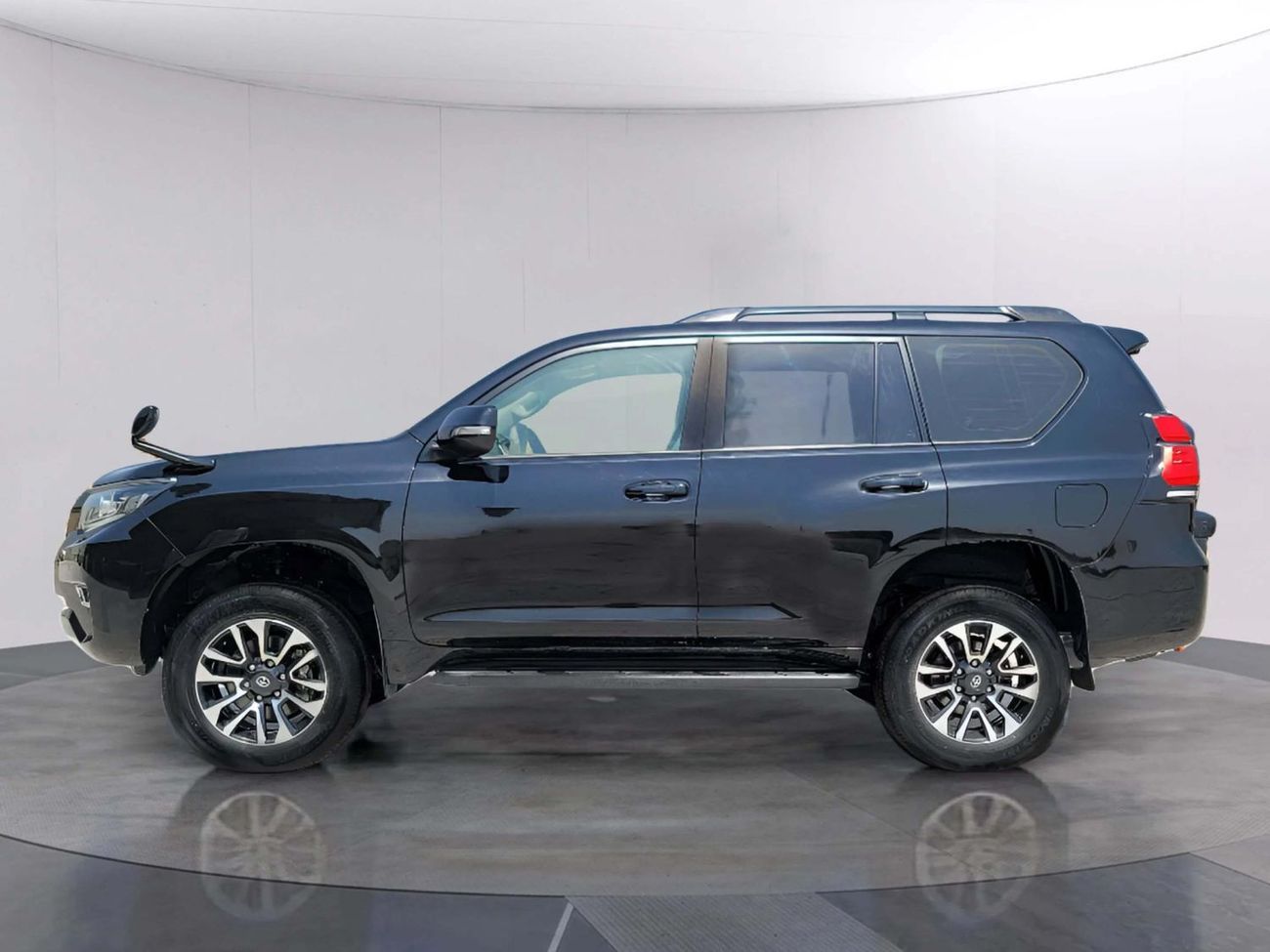 تويوتا هيلوكس 4x4 Diesel Right Hand Drive ( Export Only)