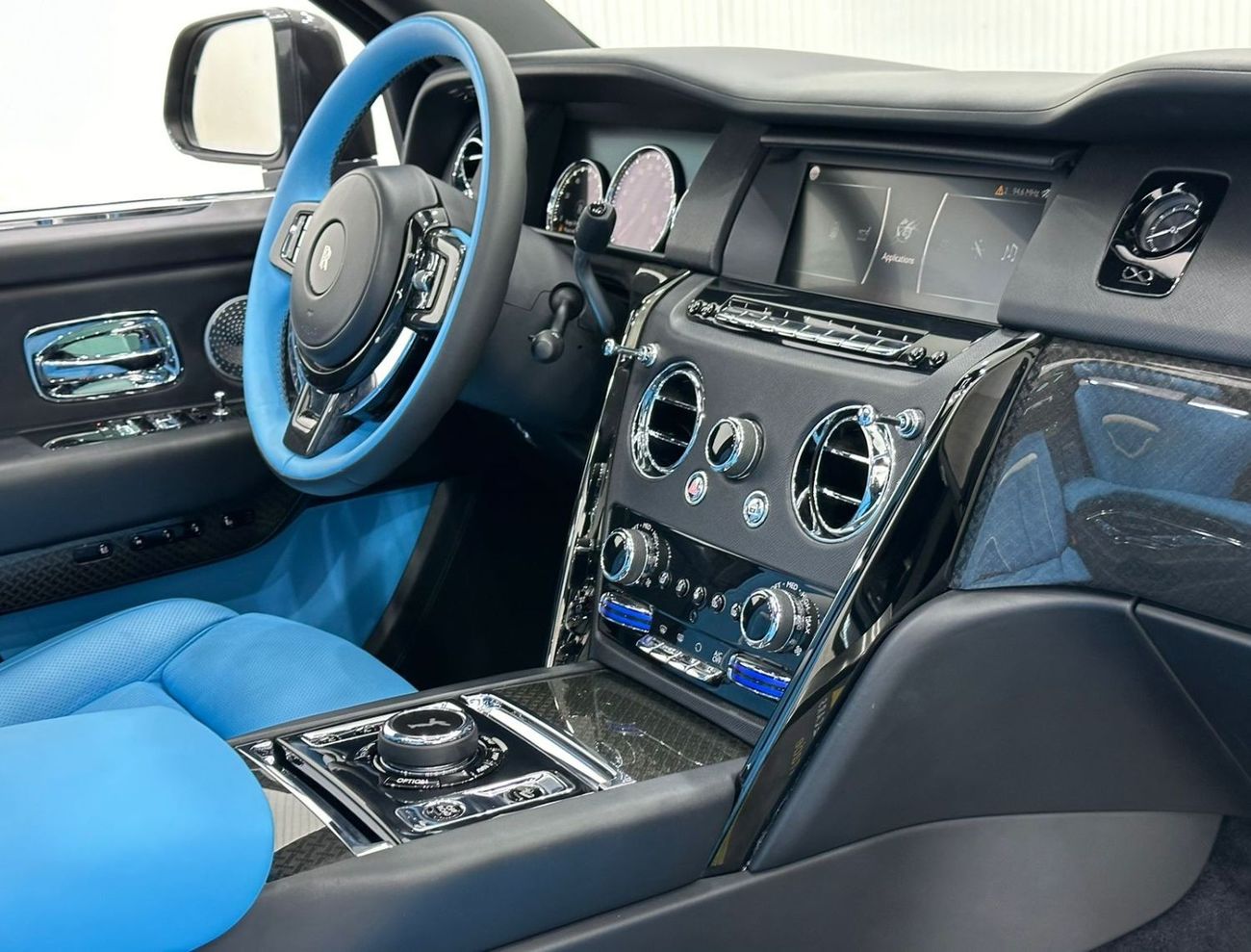 رولز رويس كولينان 2020 Rolls Royce Cullinan Mansory ,One-Year Unlimited KM Warranty ,Full-Service History, Euro Spec