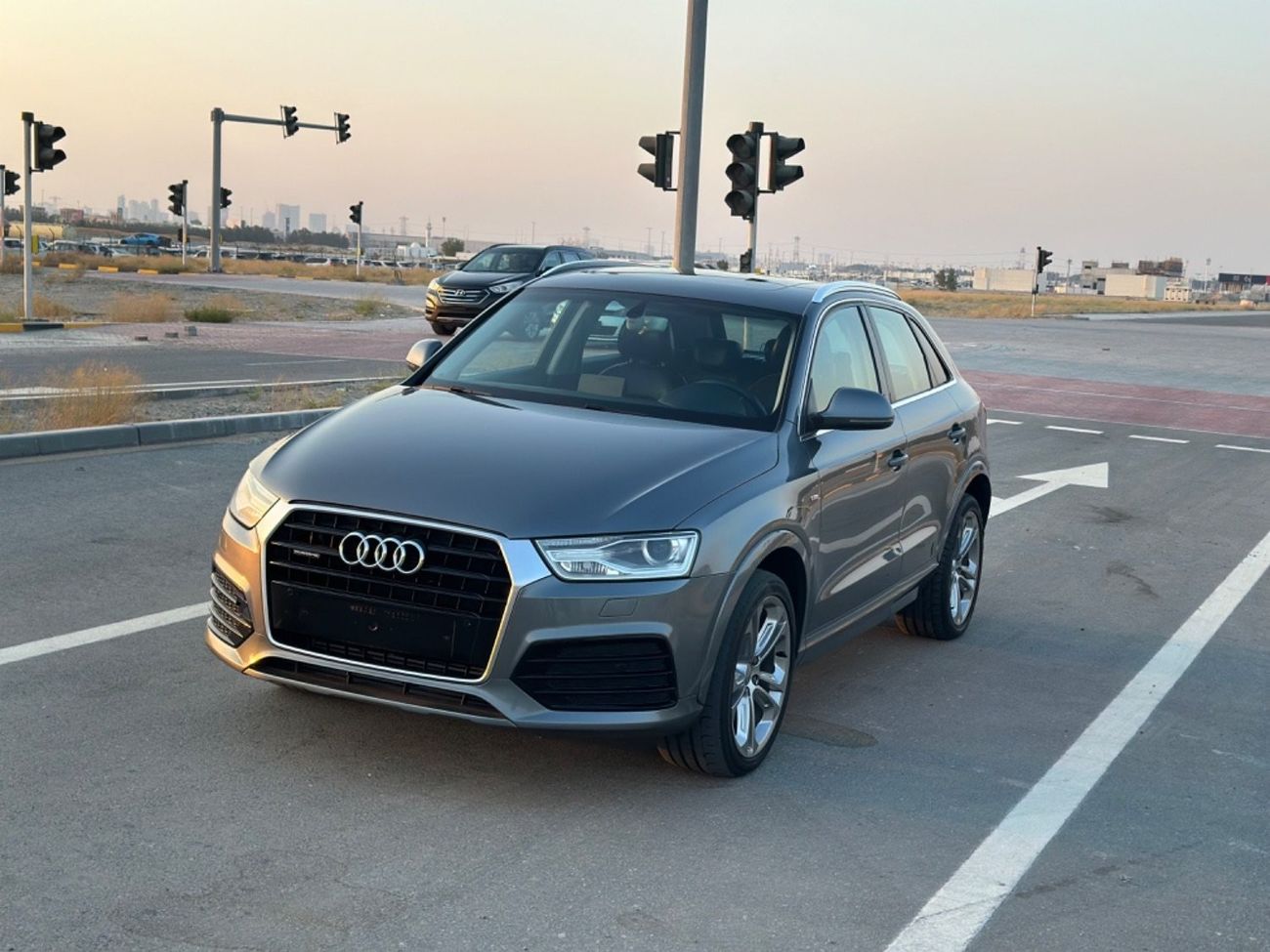Audi Q3 35 TFSI S-Line MODEL 2016 GCC CAR PERFECT CONDITION INSIDE AND OUTSIDE FULL OPTION