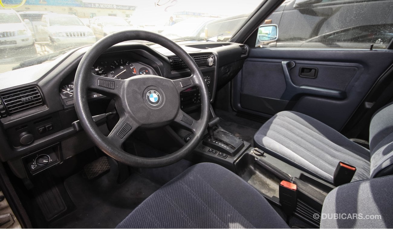 BMW 320i i