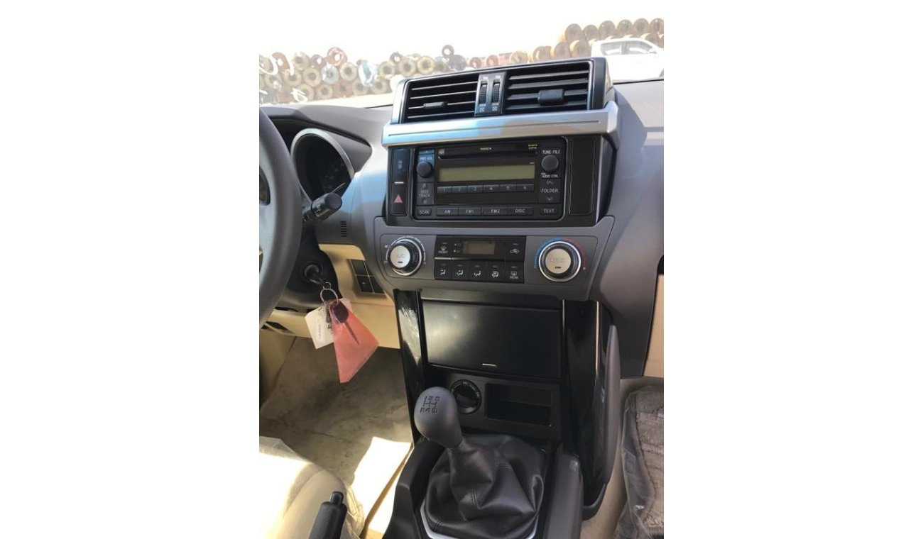 Toyota Prado TX - MANUAL TRANSMISSION 2.7L