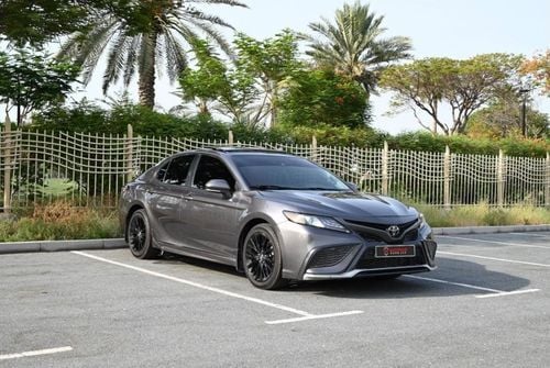 تويوتا كامري 0% DP - 1 YEAR FREE WARRANTY - TOYOTA CAMRY SE 2021 - PANAROMIC ROOF - 2.5L 4V FWD - WELL MAINTAINED