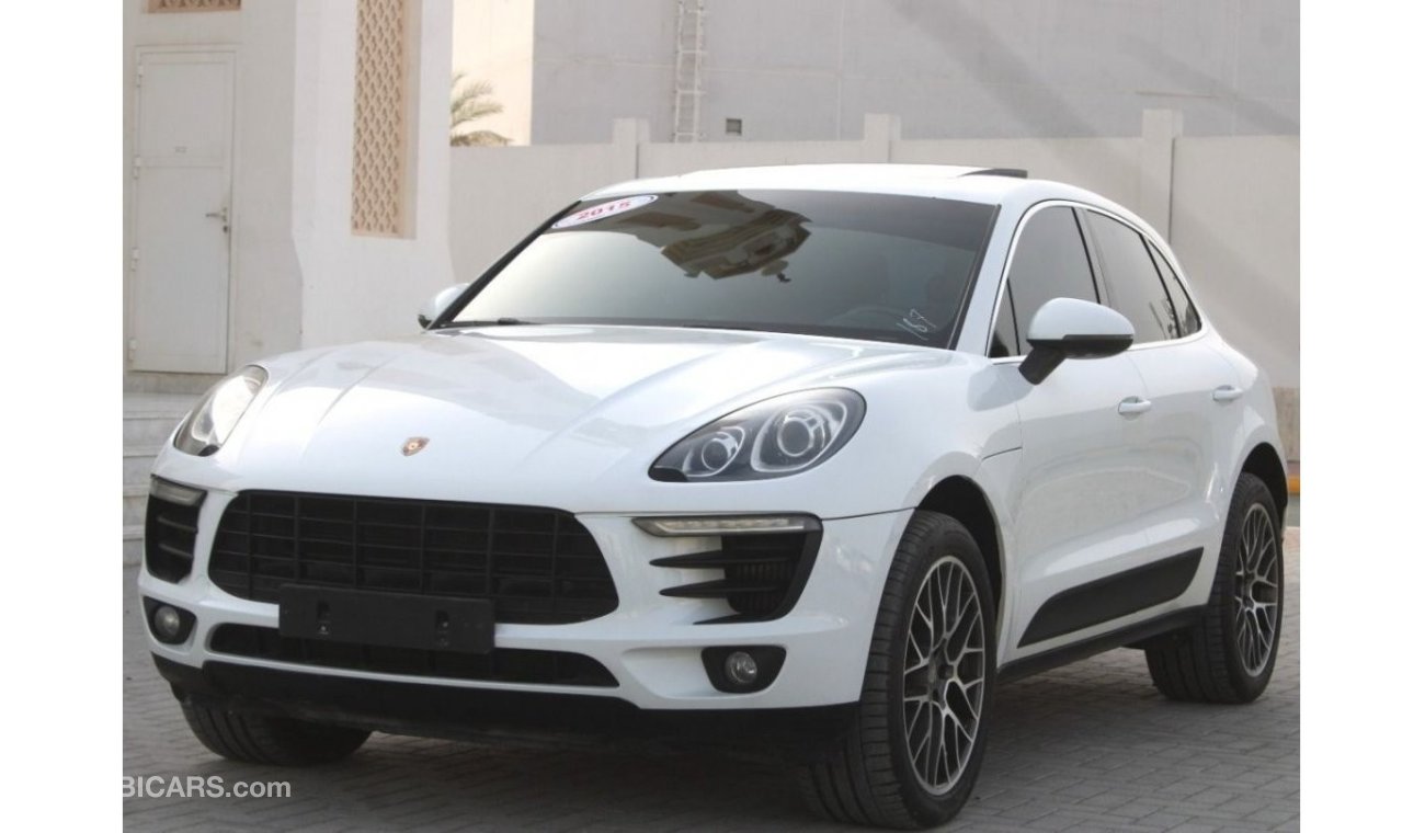 Porsche Macan Macan S Macan S ACCIDENTS FREE - GCC - FULL OPTION - ORIGINAL PAINT - CAR IS IN PERFECT CONDITION IN