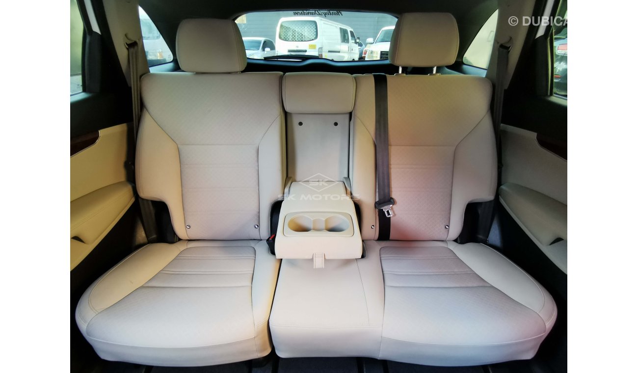 كيا سورينتو 2.4L, 17" Rims, Parking Sensor Rear, Rear Camera, Front Heated Seats, Driver Power Seat (LOT # 3076)