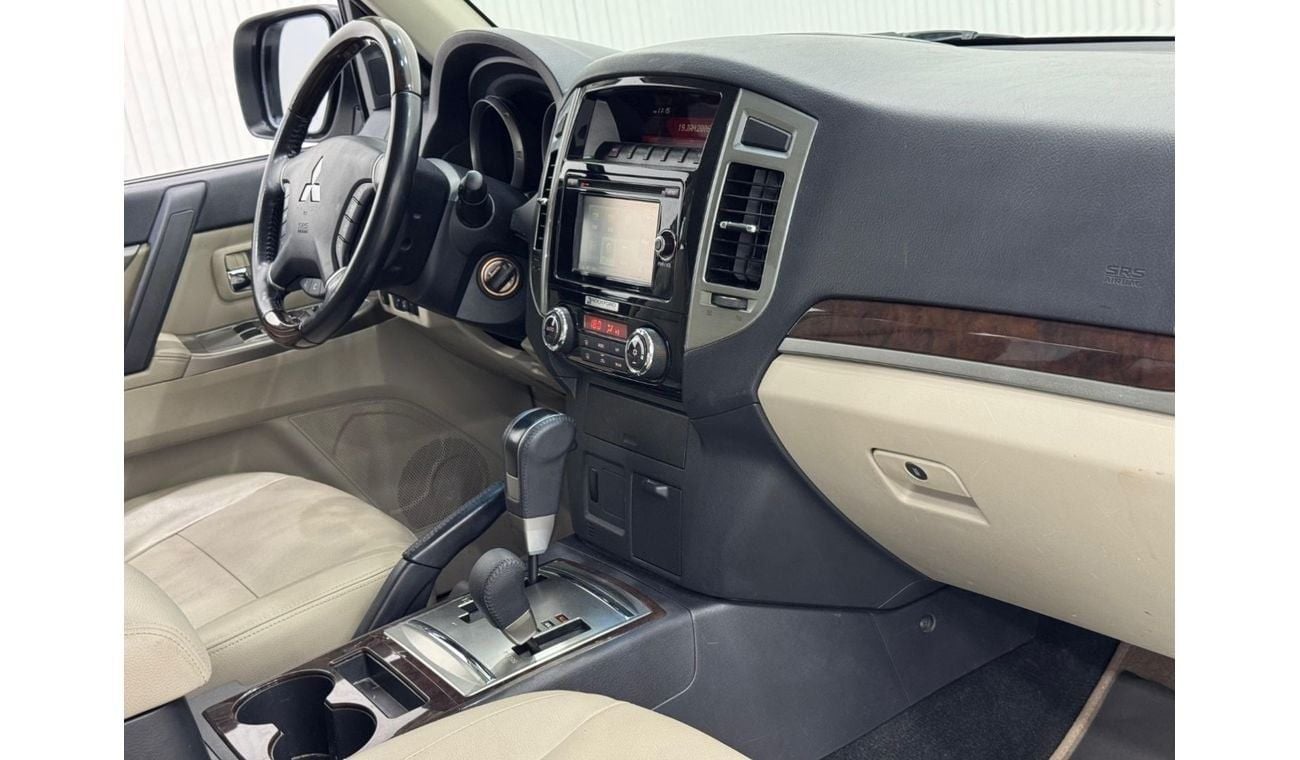 Mitsubishi Pajero GLS Mid 3.8L (243 HP) 2020 Mitsubishi Pajero GLS V6, Warranty, Full Mitsubishi Service History, Low