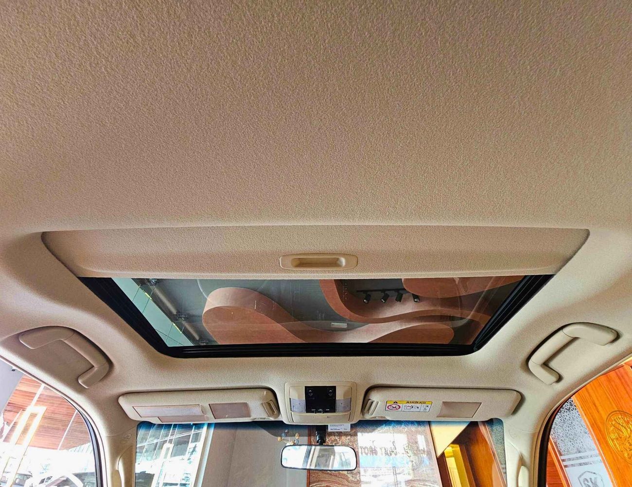 تويوتا برادو GXR/ 4.0 V6 / SUN ROOF / FULL OPTION / GCC / EXPORT ONLY / LOT#38740