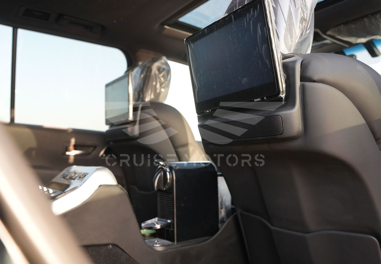 تويوتا لاند كروزر LC300 VIP XTREME EDITION 3.5 Petrol AT MY2025 – BLACK