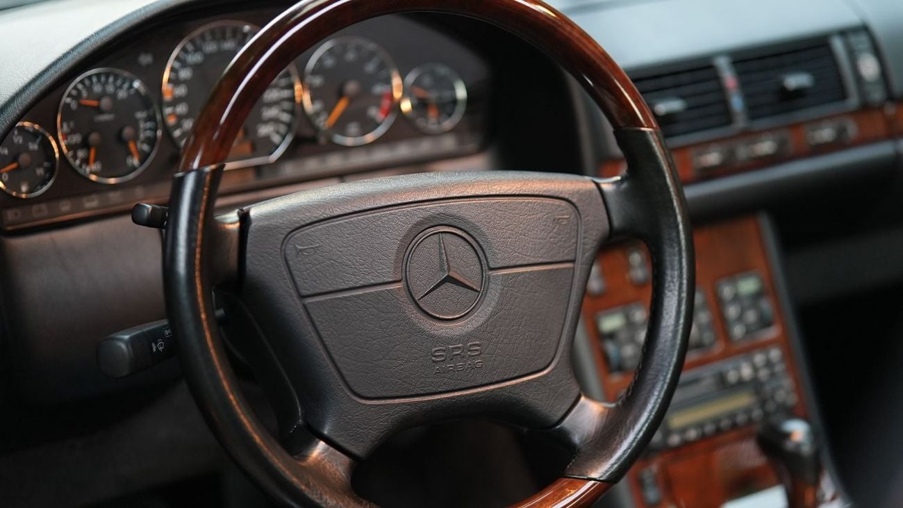 مرسيدس بنز CL 600