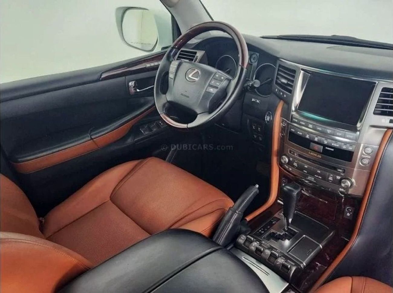 Lexus LX 570 5.7L-8CYL GCC EXCELLENT CONDITION .Al Futtaim Motors