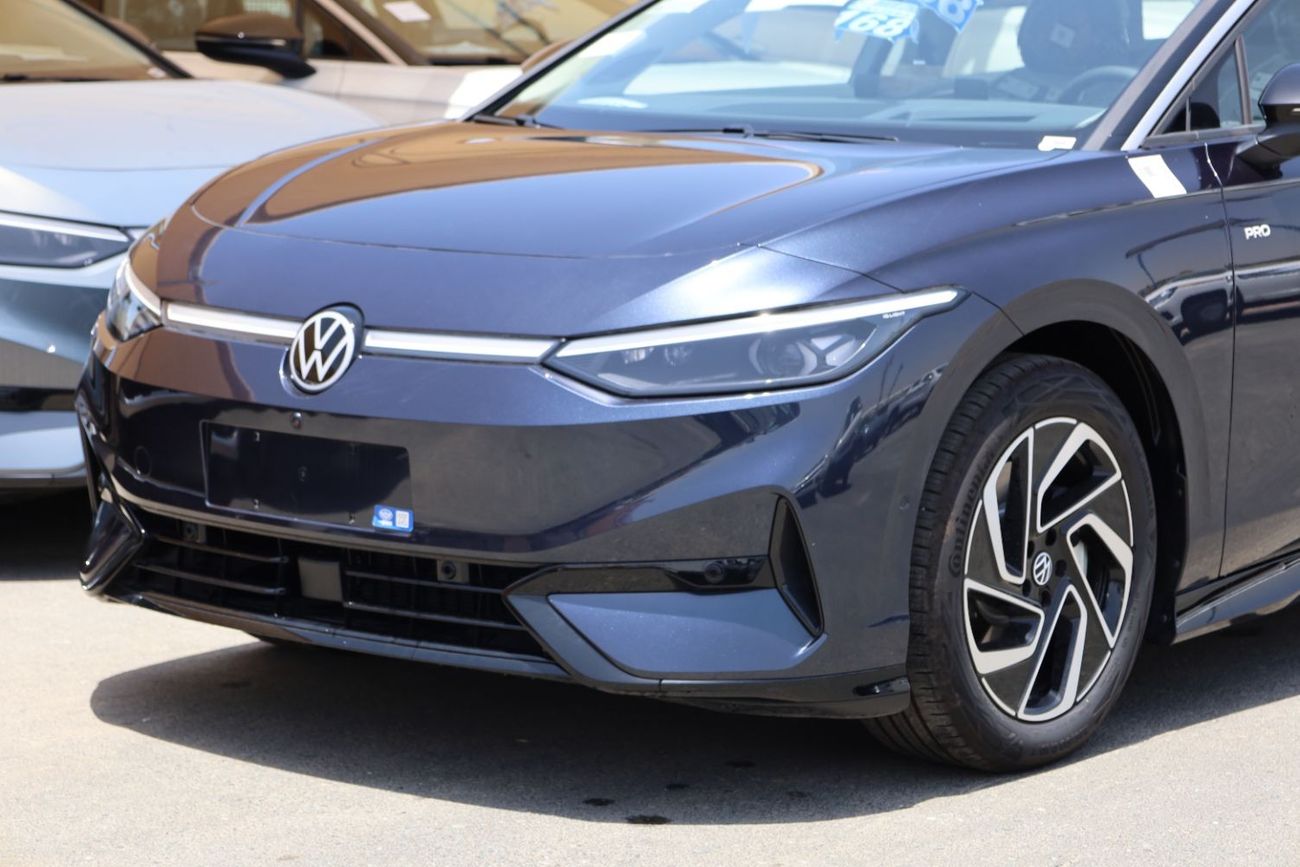 Volkswagen ID.7 VIZZION PRO 2024 MODEL ELECTRIC CAR AVAILABLE ONLY FOR EXPORT