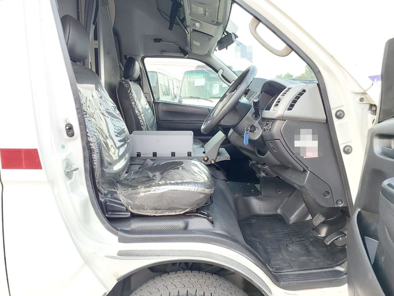 Toyota Hiace TOYOTA HIACE VAN AMBULANCE RHD 2012 MODEL 2.7 L PETROL AUTOMATIC(PM11200)