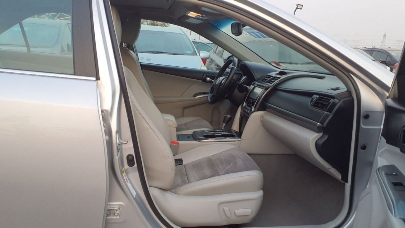 تويوتا كامري Fresh Import Full Option XLE