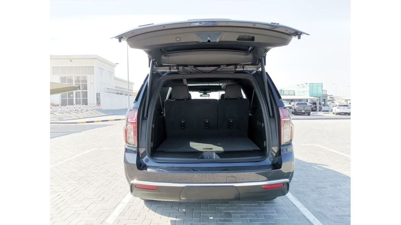 Chevrolet Suburban Chevrolet LT Suburban - 2022- Grey