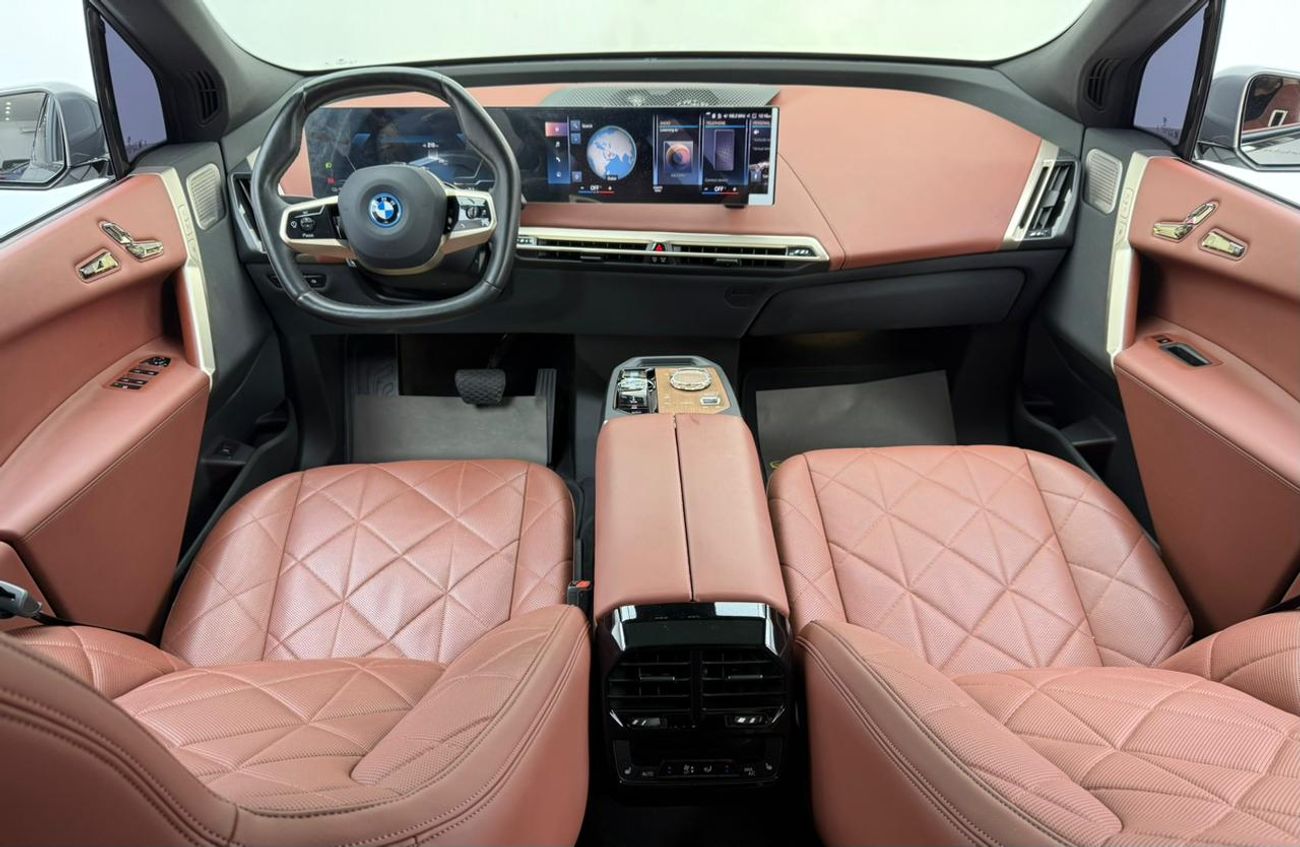 BMW iX xDrive40 2023 BMW iX xDrive40, 2028 BMW Warranty, 2029 BMW Service Pack, Low Km, Fully Loaded, GCC