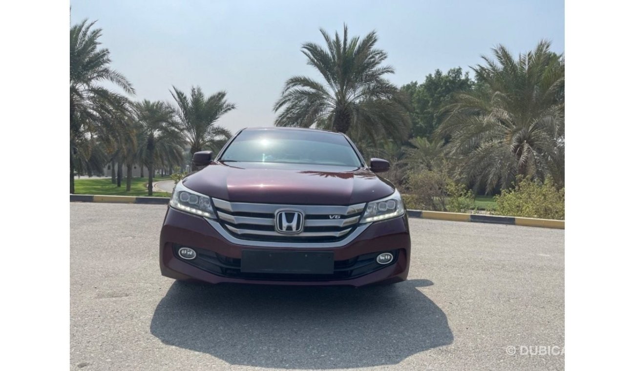 هوندا أكورد Honda Accord model 2016 GCC  Cruise Cruise control  Very Very good condition - AED 50,000 KM 137.000