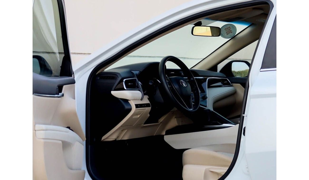 Toyota Camry S 2.5L (181 HP) Toyota Camry 2018 GCC without accidents in excellent condition 1111 P.M