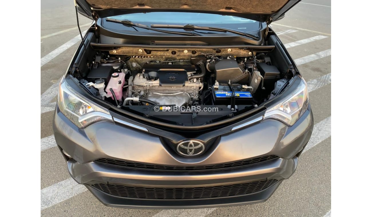 Toyota RAV4 2018 TOYOTA RAV 4 AWD LE MID OPTION