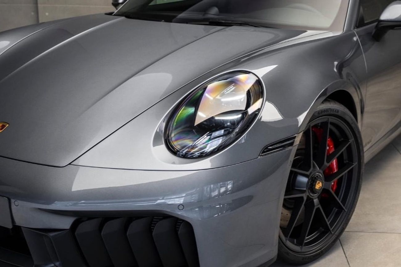 Porsche 911 Carrera GTS 3.0L (450 HP) Coupe