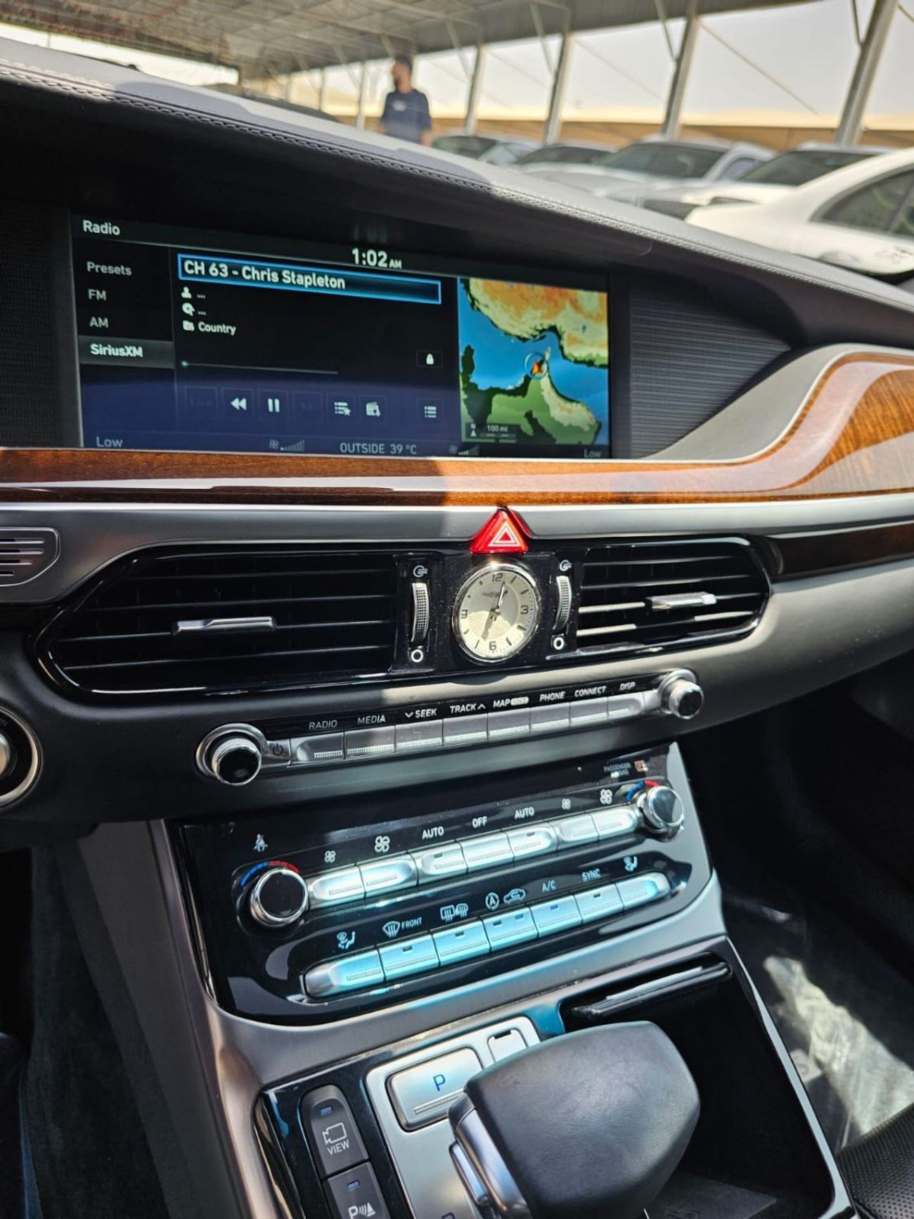 جينيسس G90 Royal 5.0L (410 HP)