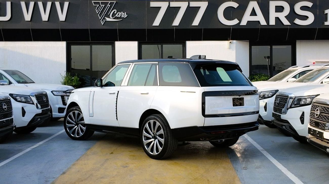 لاند روفر رينج روفر Autobiography P530 | Pearl White | Black Roof | Burgundy Interior | Shadow Exterior Package | GCC Sp