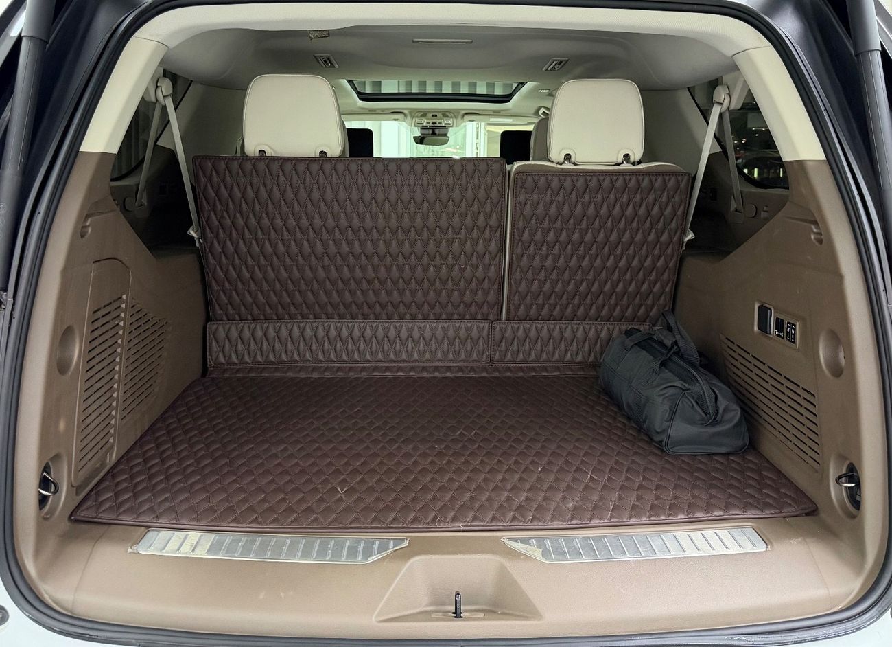 GMC Yukon XL GCC .. FSH .. 6,2L .. XL .