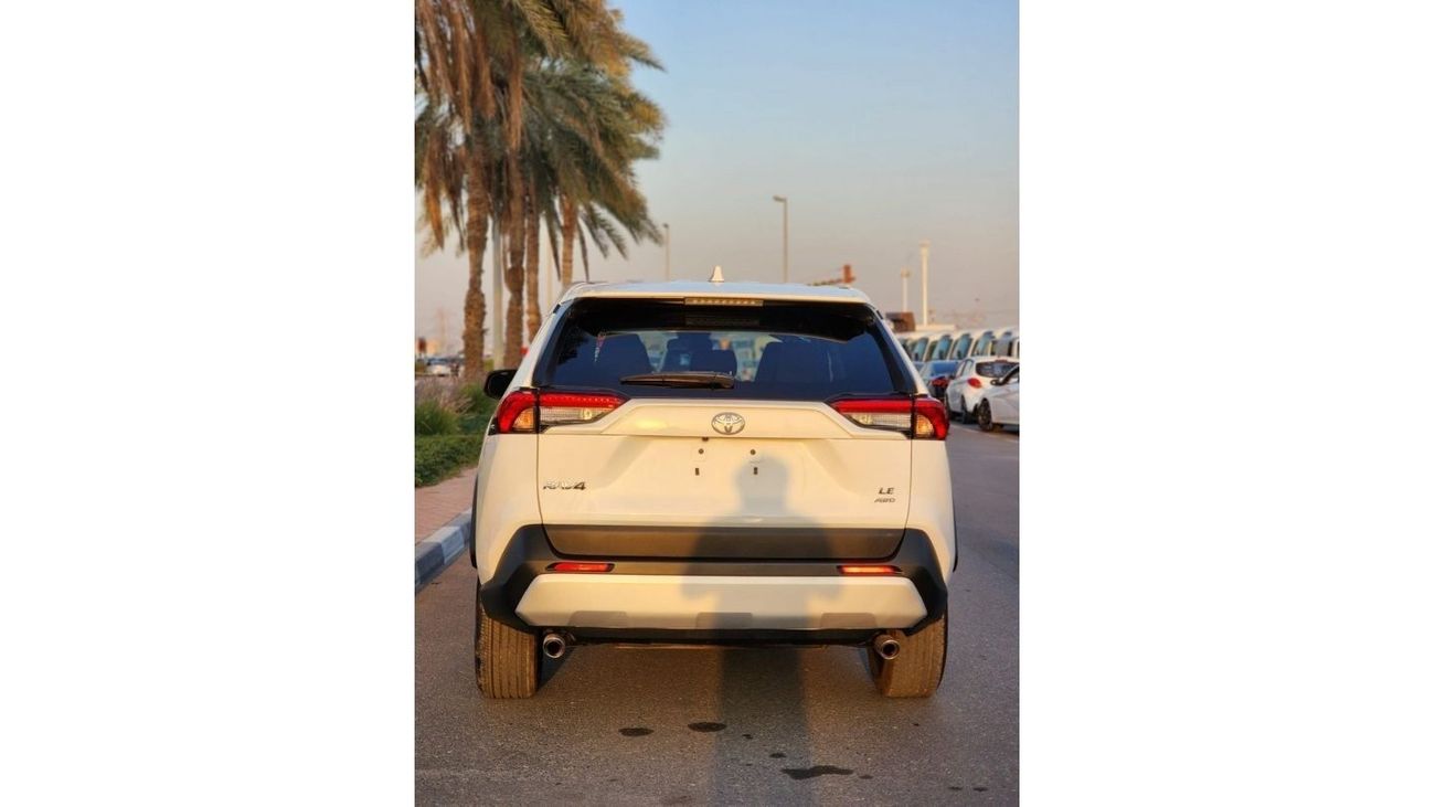 تويوتا راف ٤ TOYOTA RAV4 LE 4X4 2023
