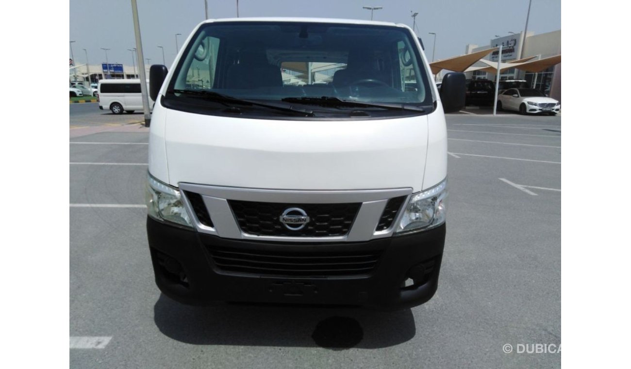 Nissan Urvan Nissan urvan 2014 gcc diesal for sale