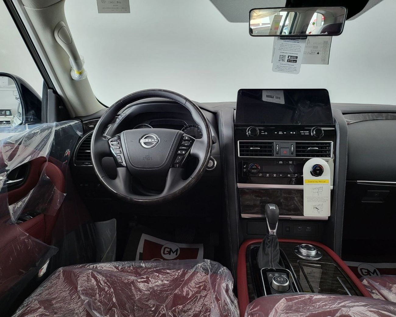 Nissan Patrol 5.6L-8CYL-Platinum VVEL DIG-Full Option-Excellent Condition GCC Specs-3 Years Warranty