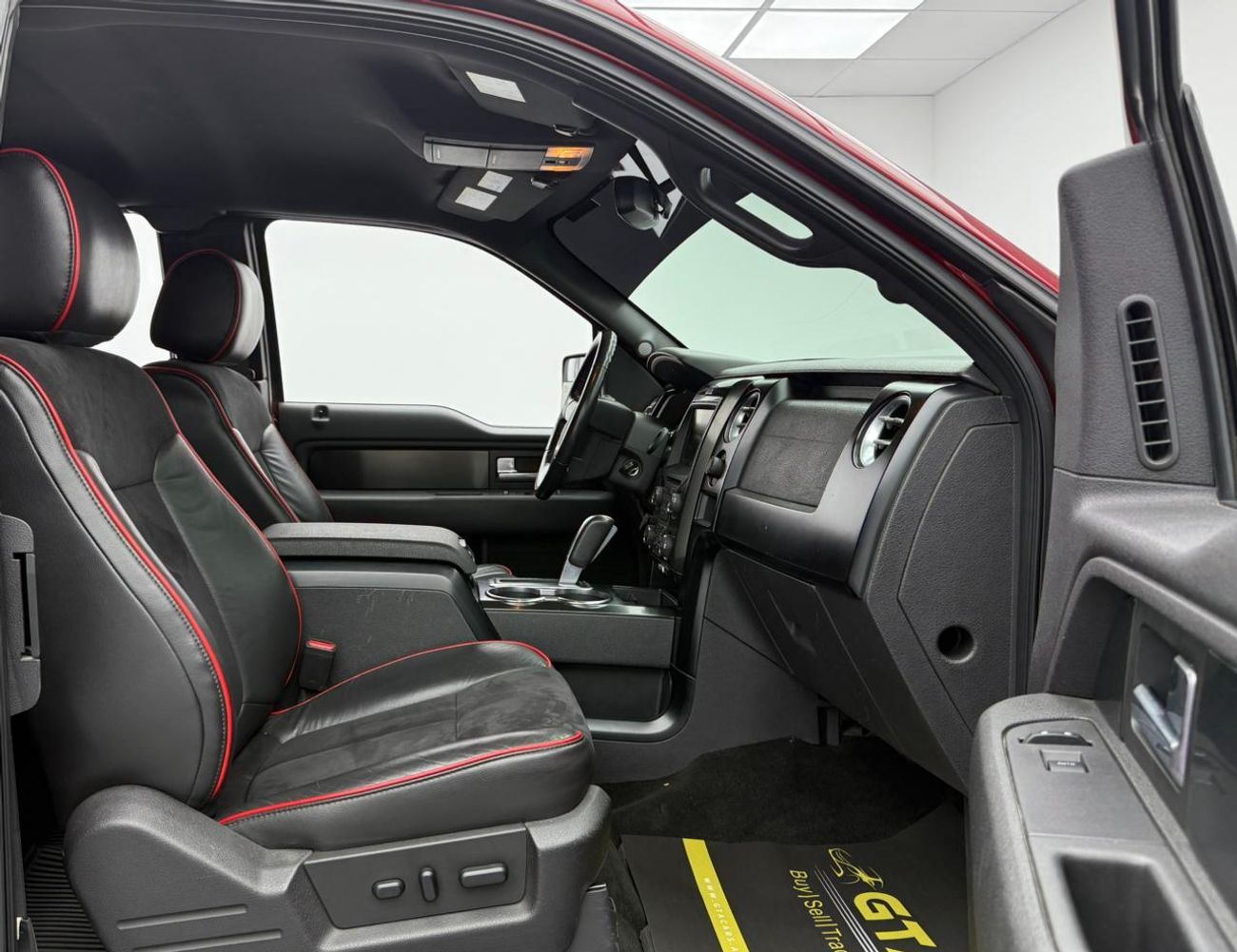 فورد F 150 FX4 5.0L 2013 Ford F150, Full Ford Service History, Fully Loaded, Excellent Condition, GCC