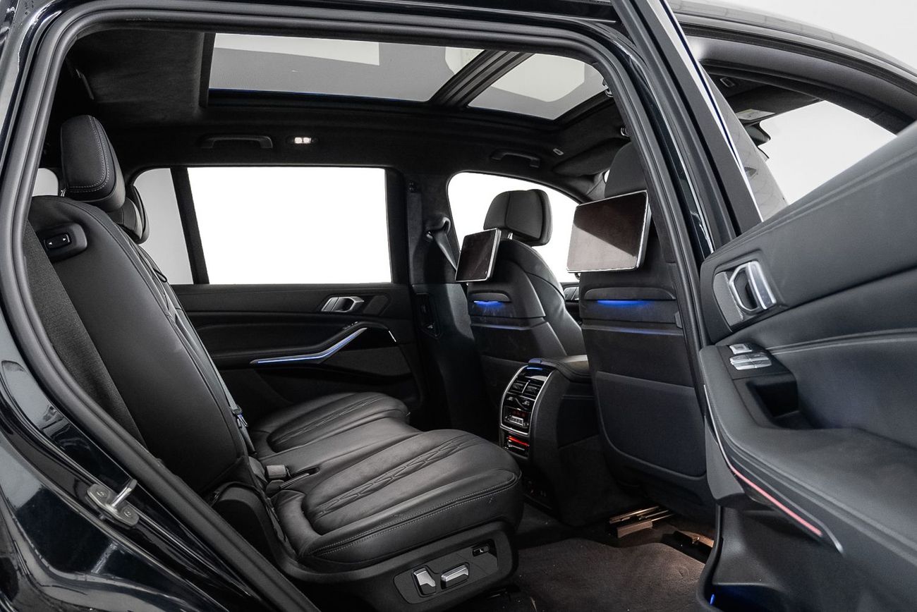 بي أم دبليو X7 M50i 4.4L (523 HP)