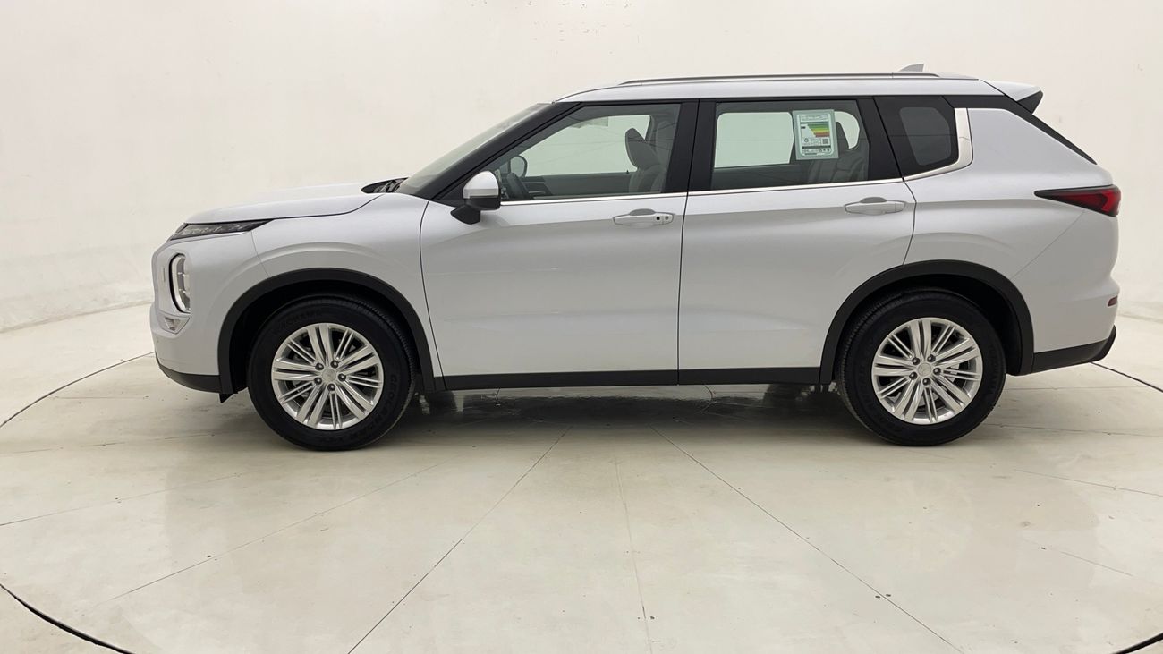 Mitsubishi Outlander MIDLINE PLUS 2.5 | Zero Down Payment | Home Test Drive