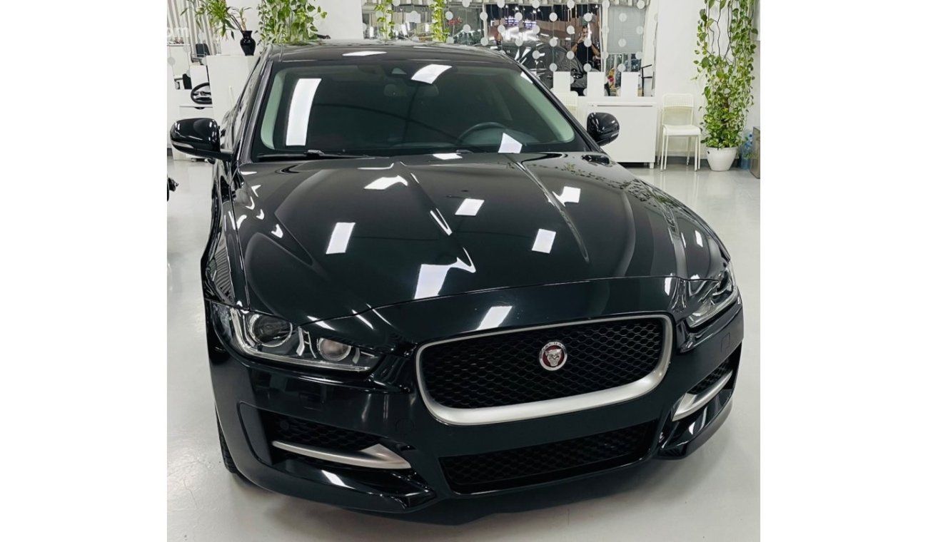 Jaguar XE GCC .. R .. Top Range .. FSH .. Perfect Condition