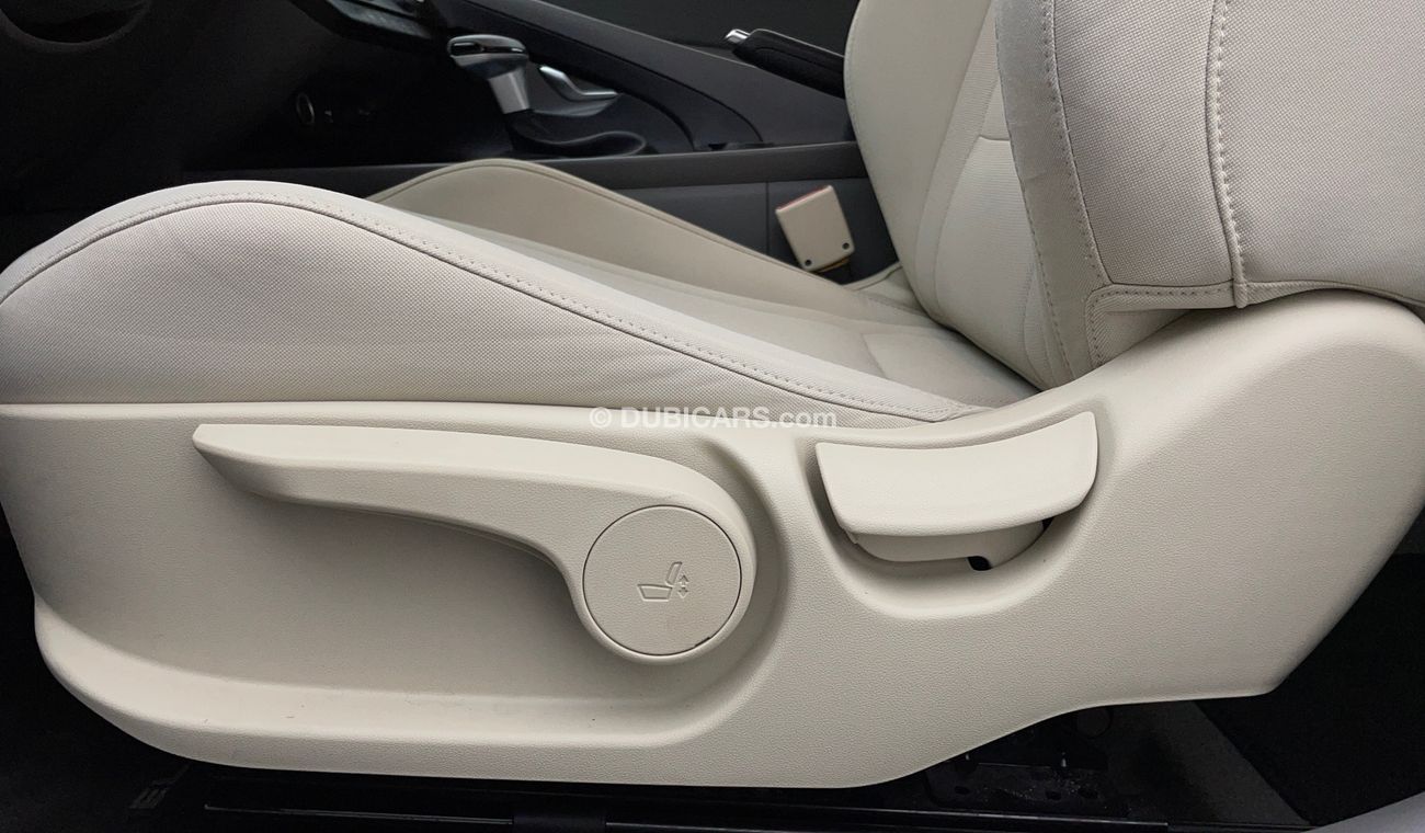 Hyundai Elantra GL 1.6 | Zero Down Payment | Free Home Test Drive