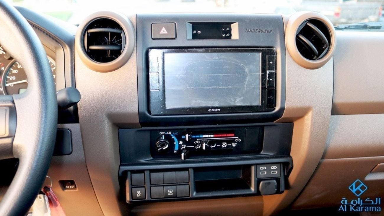 Toyota Land Cruiser 70 Diesel VDJ 4.5L V8 (5 Doors) 2024 SCREEN AND CAMERA , POWER WINDOW AND CENTER LOCK ,