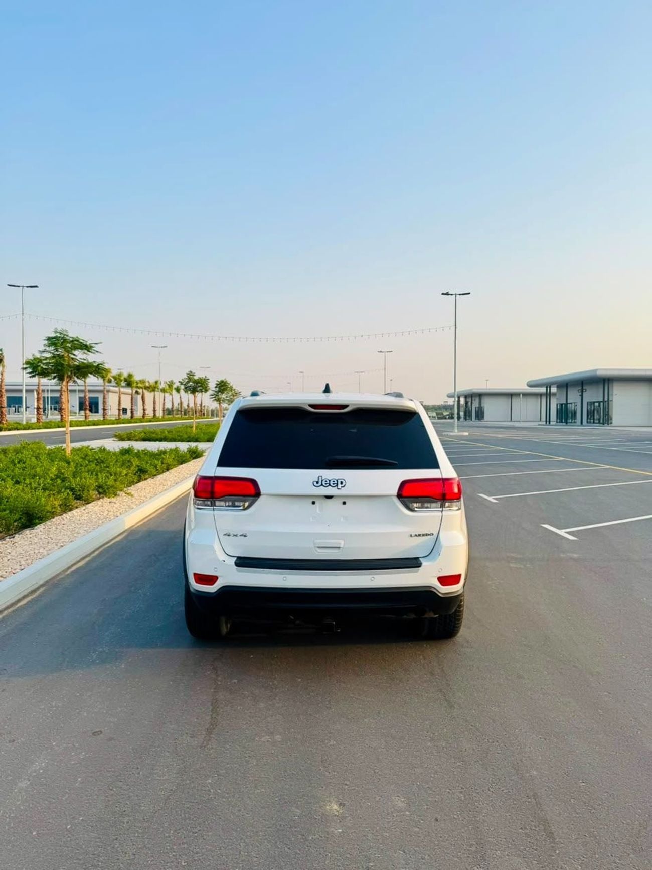Jeep Grand Cherokee LAREDO