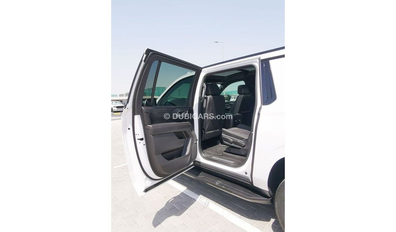 Chevrolet Tahoe Chevrolet Tahoe RST (Suburban) - 2023- White