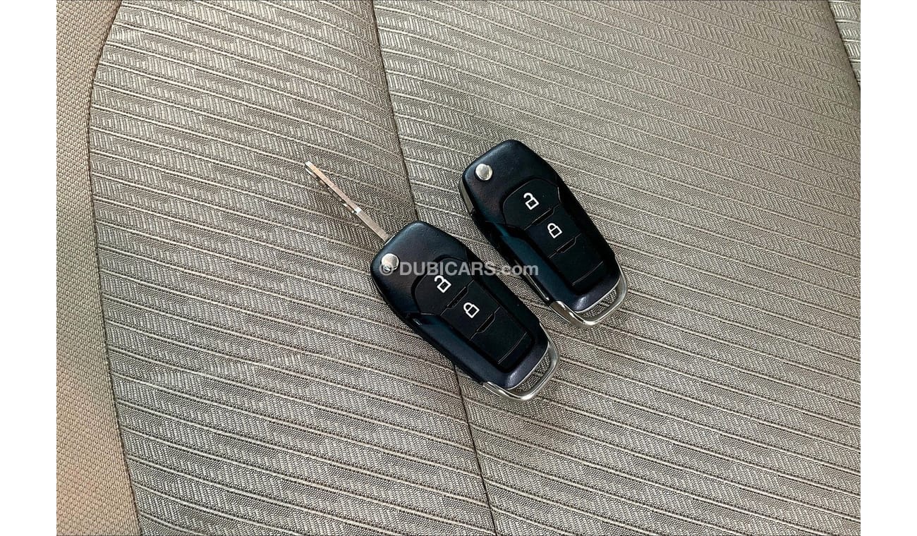 Ford Explorer XL / Standard