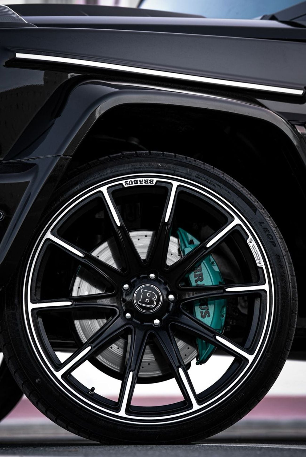 Mercedes-Benz G 63 AMG Edition 1 4.0L ORGINAL BRABUS BODY KIT