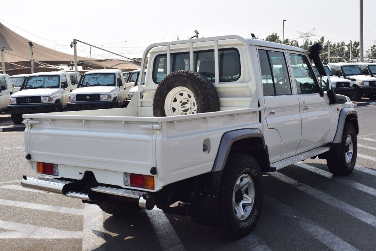 Toyota Land Cruiser Pick Up Toypta Landcruiser Pickup DC 2019 RHD Diesel V8