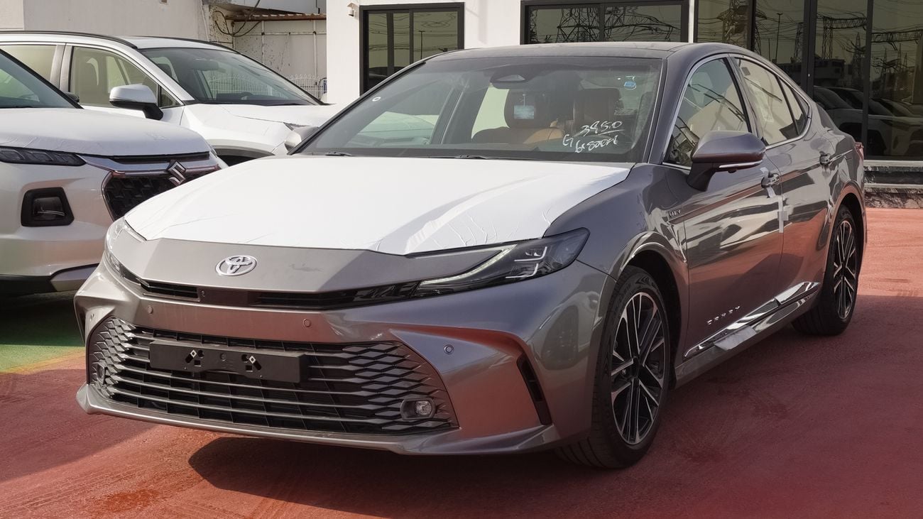 تويوتا كامري Lumiere 2.5L HEV