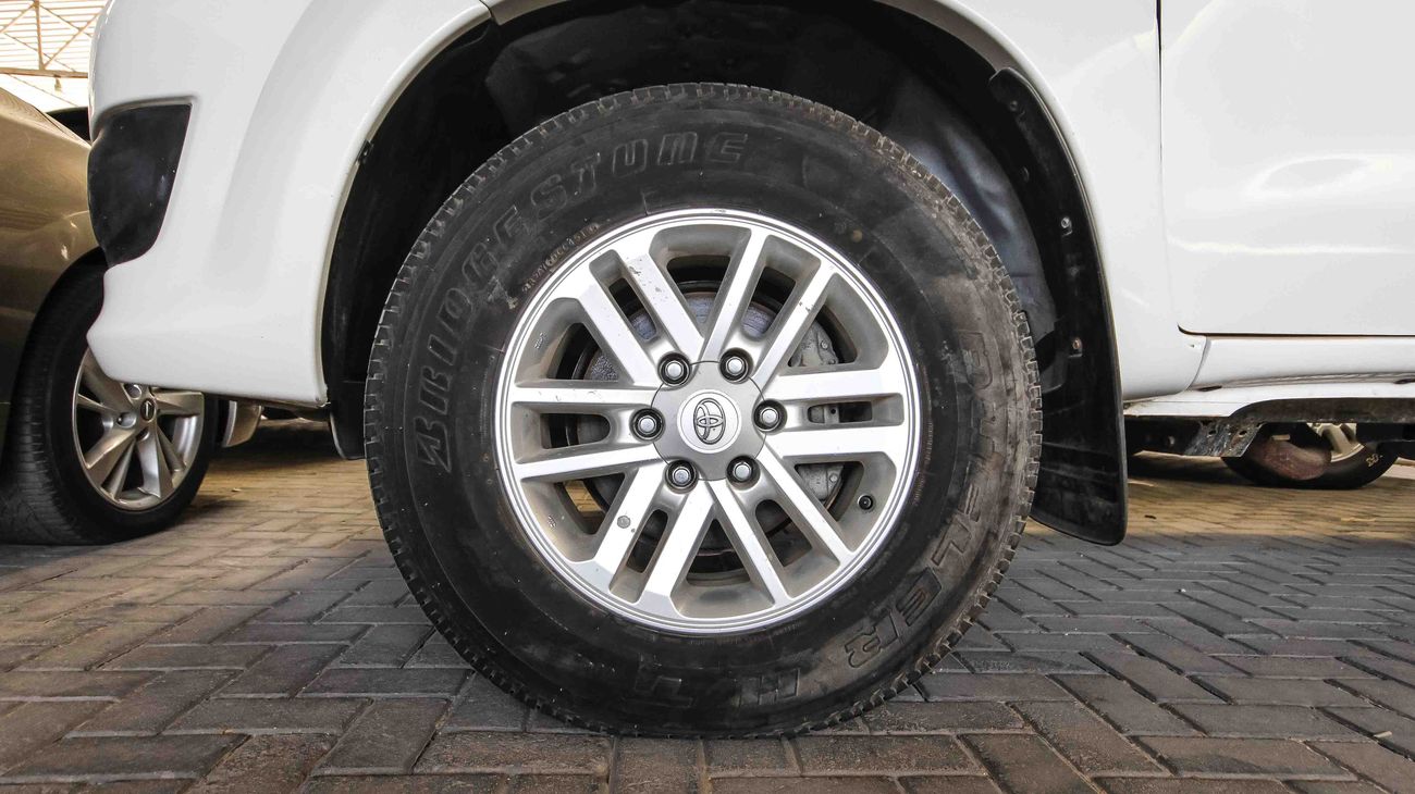 Toyota Fortuner V6