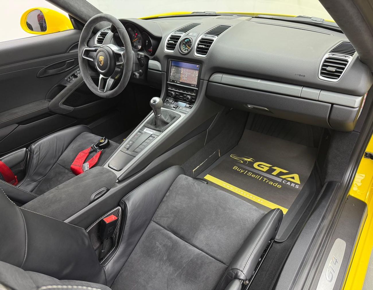 Porsche Cayman 2016 Porsche Cayman GT4 ,Full Porsche Service History ,Excellent Condition ,GCC