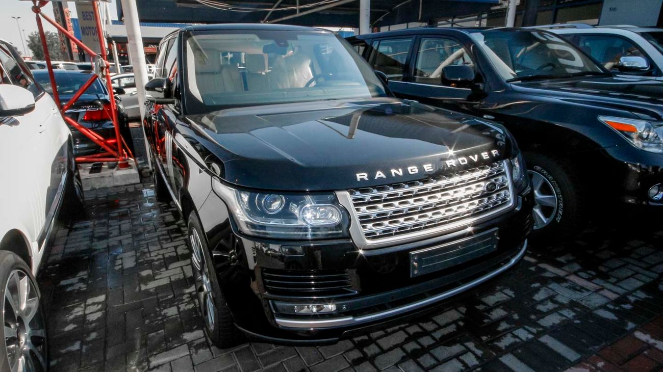Used Land Rover Range Rover 2013 for sale in Dubai - 8119