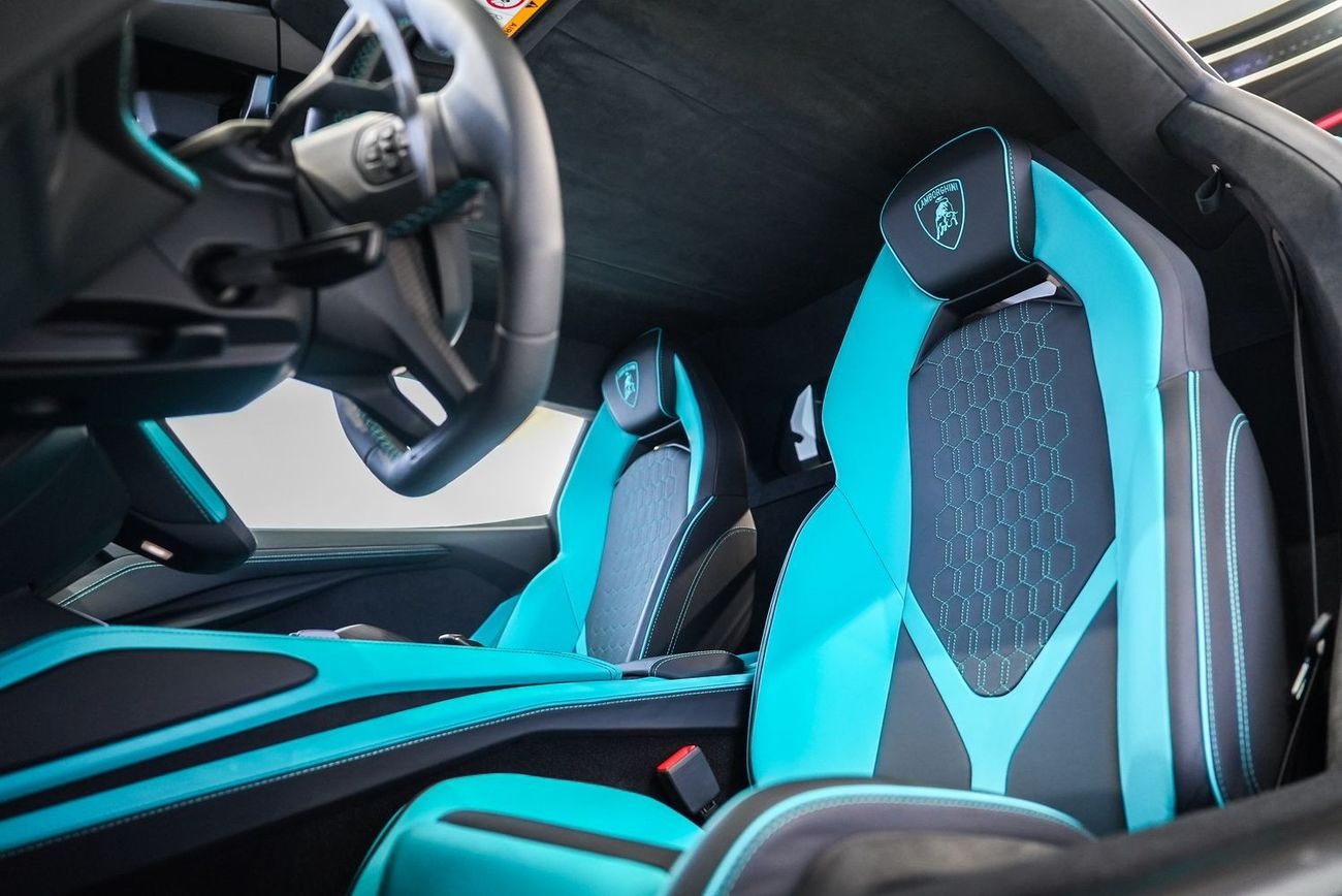 Lamborghini Revuelto 6.5L V12 Hybrid