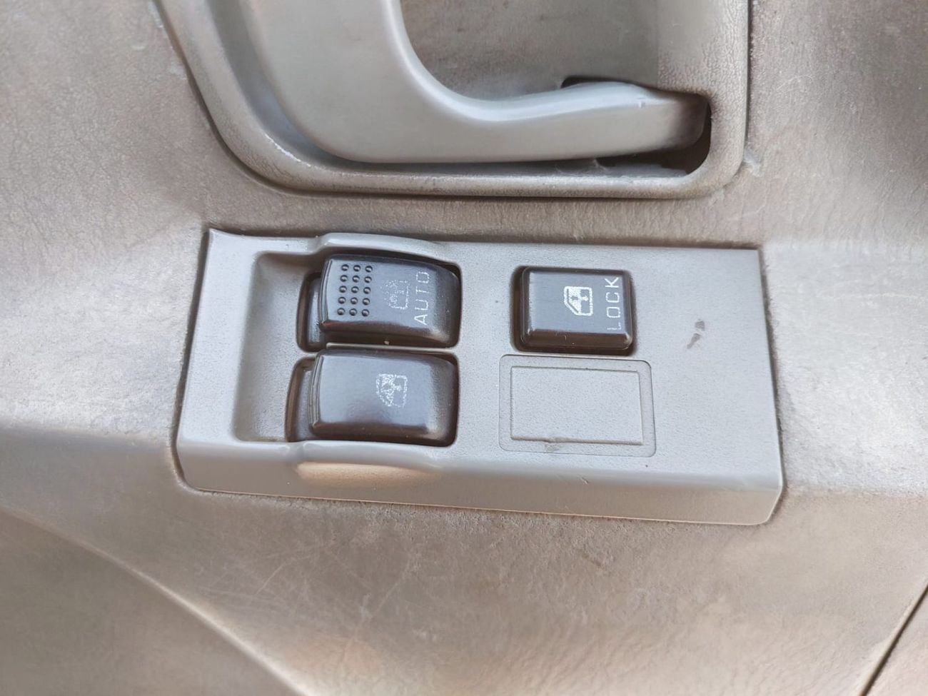 Mitsubishi Fuso Canter MITSUBISHI CANTER DUMPER TRUCK RHD 1995 MODEL 4.6 L DIESEL MANUAL(PM00305)