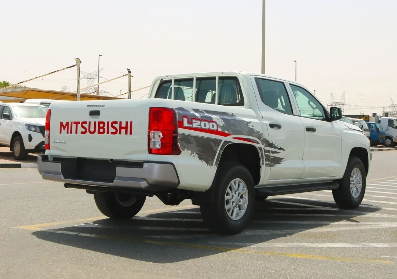 Mitsubishi L200 GL Triton GLX 4WD 2.4L Petrol MT High Line