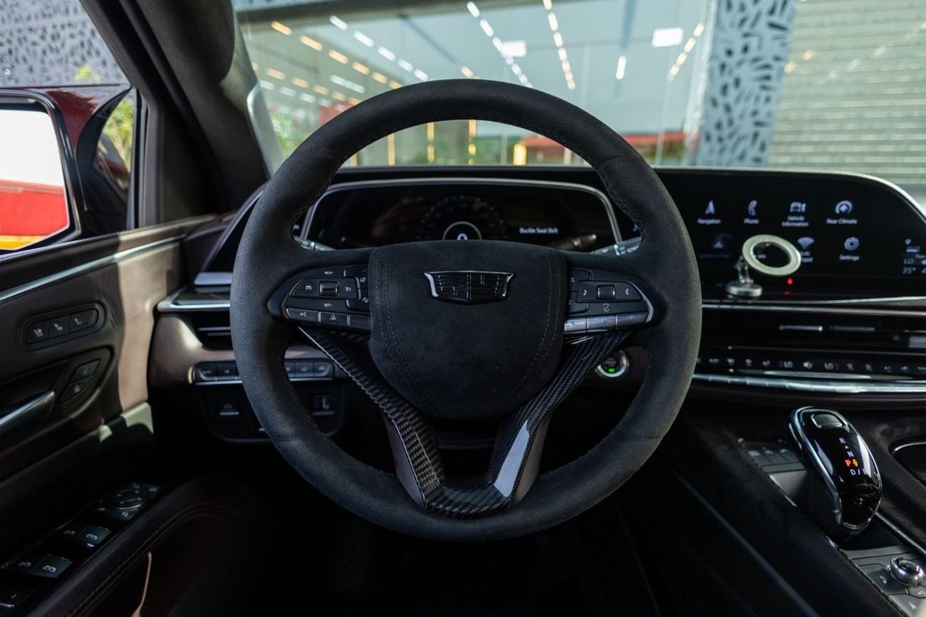 Cadillac Escalade Sport Platinum 6.2L 4WD