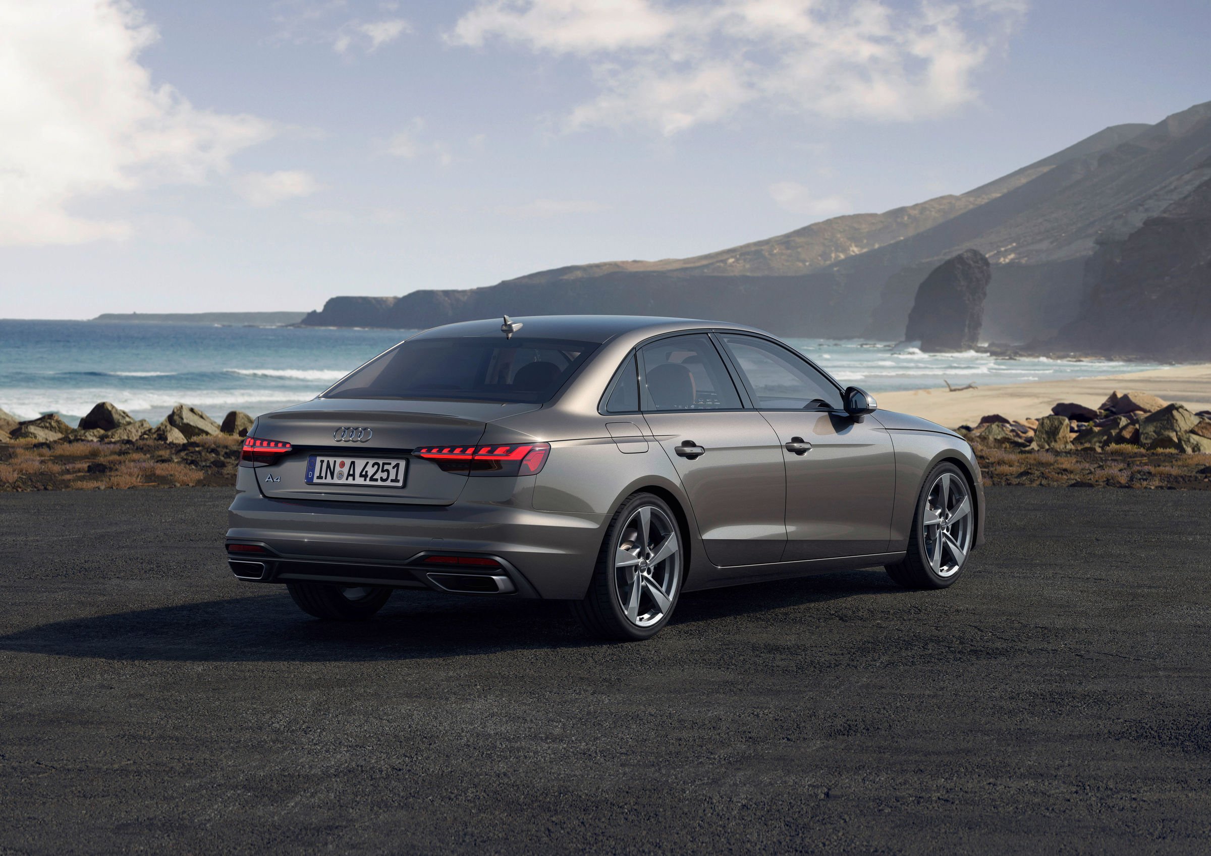 أودي A4 exterior - Rear Left Angled