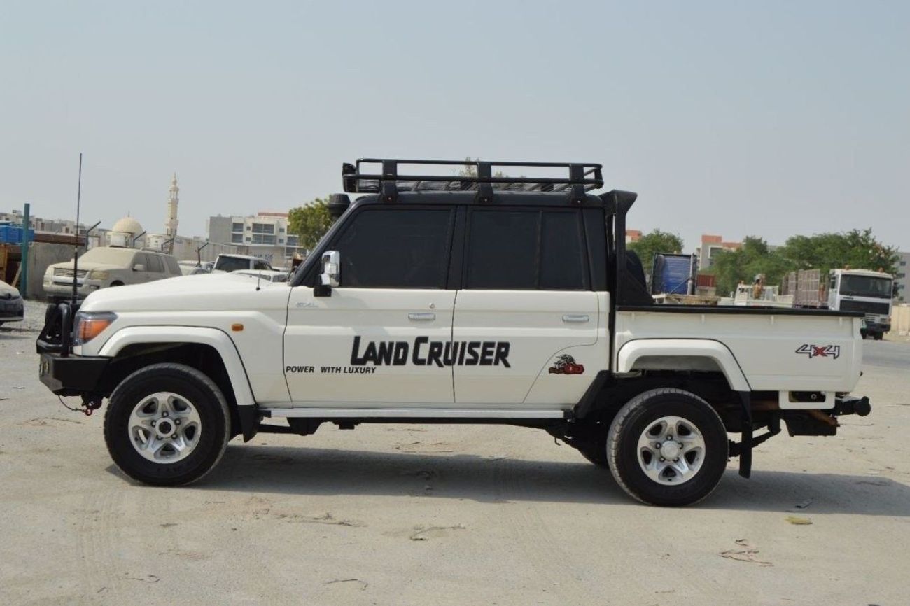 Toyota Land Cruiser Pick Up Double cabin